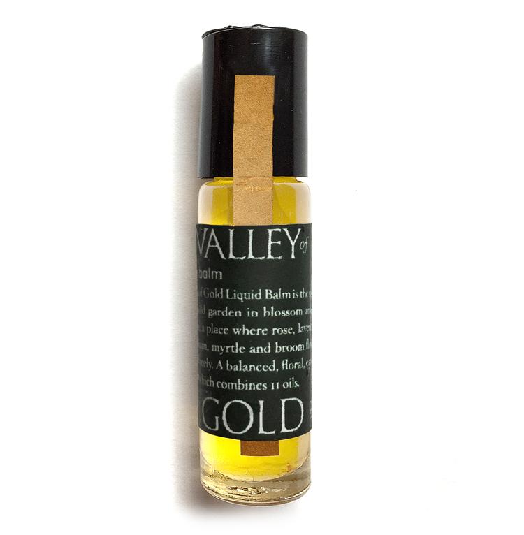 Naira's Everyday Signature | Roll-On Cologne