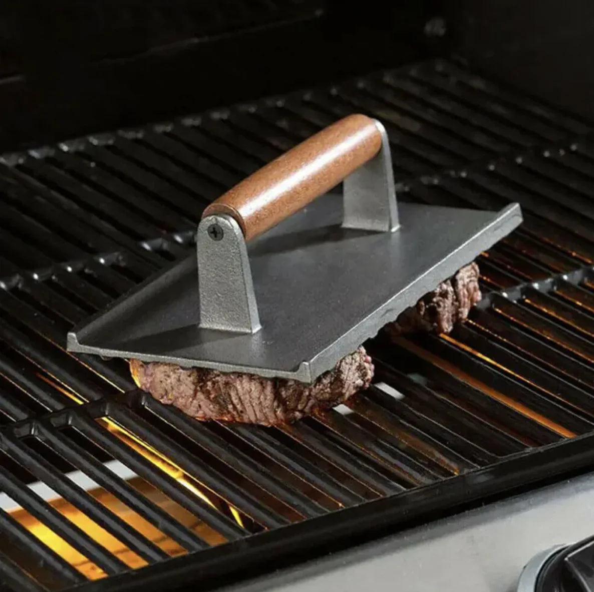 🔥 Perfect Sear Cast Iron Steak Press | Grill Like a Pro! 🥩